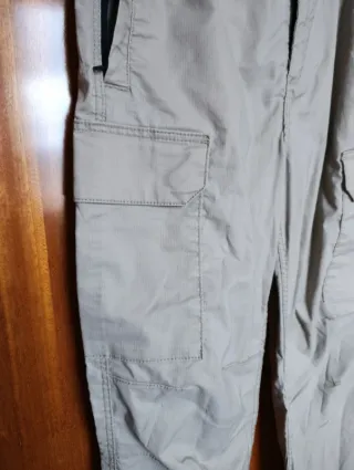 Pantalón Cargo H&M Gris Talla S (Techwear)