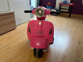 Vespa Eléctrica Niños Rosa