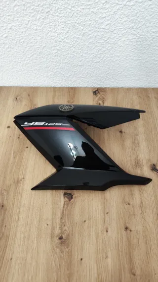 Carenado Lateral Yamaha YS125 Negro
