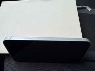 iPhone 16 e color blanco NUEVO !!