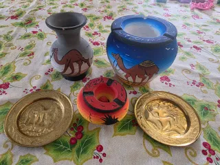 Lote de artesanía de Túnez: jarrón y ceniceros