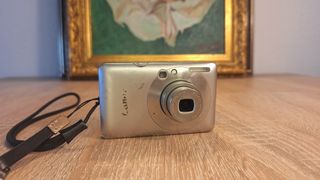 Cámara Digital Canon Ixus 100 IS Plata