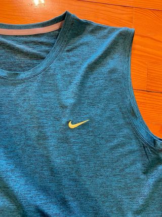 Camiseta Nike sin mangas azulado