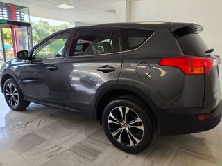Toyota RAV4 2015