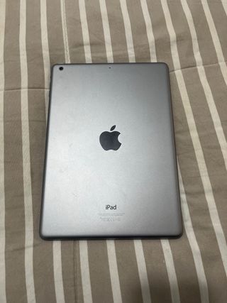iPad Air 7ª Generación gris plata