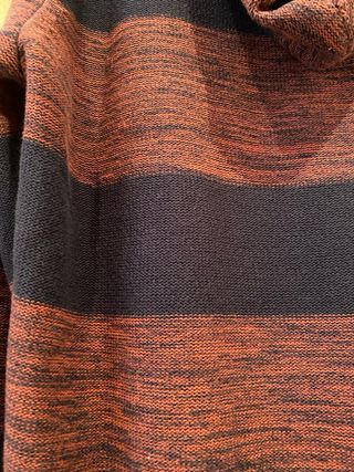 Maglione O'Neill a righe blu e rosse