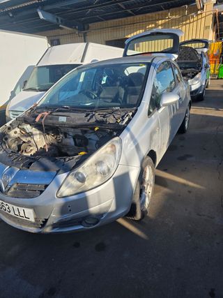 Opel Corsa 5 Puertas Gris