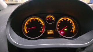 Opel Corsa 5 Puertas Gris