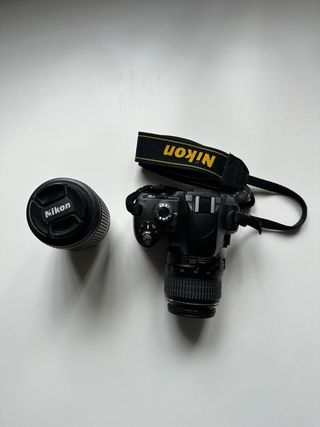 Cámara Nikon D60 + 2 objetivos+ batería y cargador