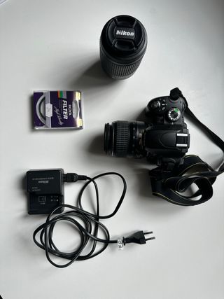 Cámara Nikon D60 + 2 objetivos+ batería y cargador