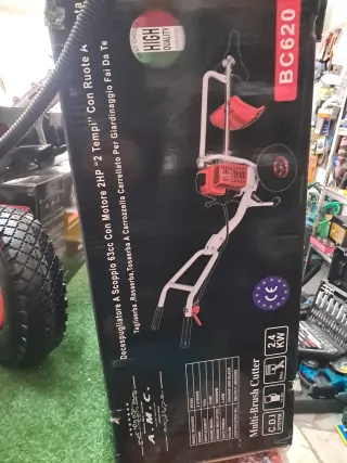 Decespugliatore a scoppio 63cc + zappetta