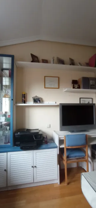 Mueble de salón cristal y madera