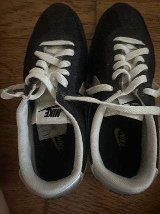 Zapatillas Nike Negras y Blancas Mujer/Niña