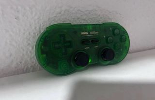 Mando 8BitDo SN30 Pro Verde
