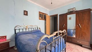 Casa adosada en venta en Loja