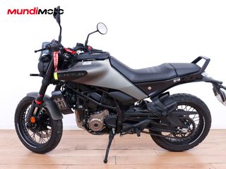 HUSQVARNA SVARTPILEN 125 ABS