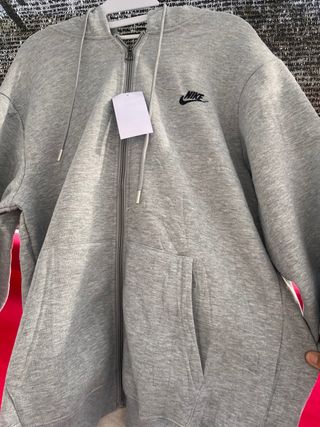 Sudadera Gris con Cremallera