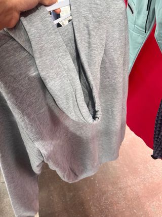 Sudadera Gris con Cremallera