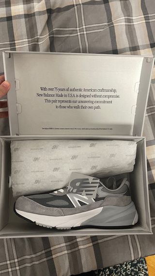 New Balance 990 v6 Talla 42 Gris