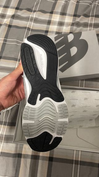 New Balance 990 v6 Talla 42 Gris