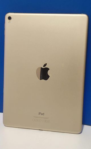 iPad Pro 9.7" 32GB Oro + Funda Teclado PERFECTO