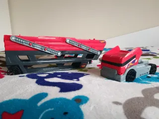 Camión Transporte Hot Wheels