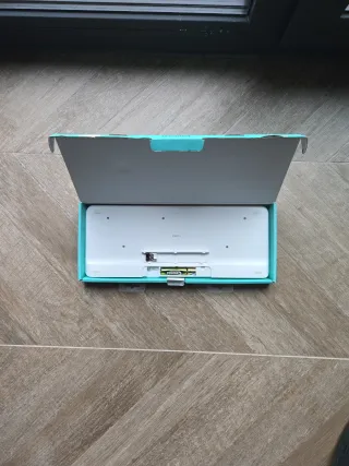 Teclado Logitech K400 Plus TV