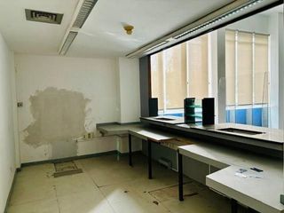 Local comercial en venta en Barañain