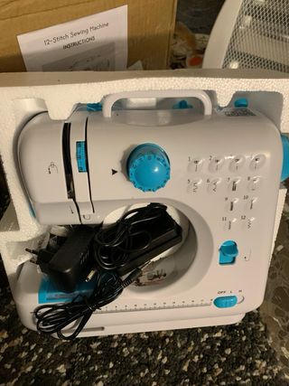 Máquina de coser 12 puntadas