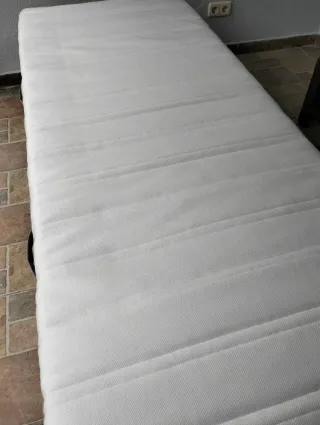 Somier 190x90 con patas + colchón