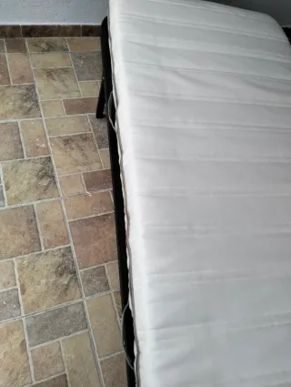 Somier 190x90 con patas + colchón