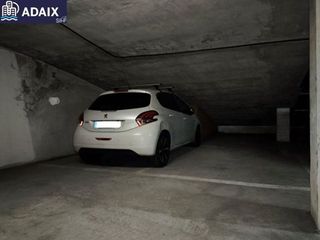 Garaje en venta en Cuatro Caminos - Plaza de la Cubela en Coruña (A)