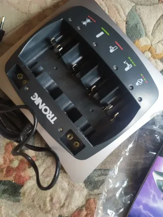 Cargador Baterías Universal Tronic NUEVO