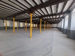 Local comercial en alquiler en Almeda - El Corte Inglés en Cornellà de Llobregat