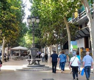 Local comercial en alquiler en Almeda - El Corte Inglés en Cornellà de Llobregat