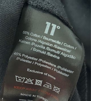 Sudadera 11 Degrees cremallera negra y dorada