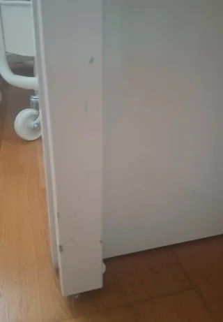 Escritorio extraíble blanco