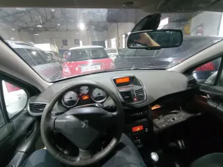 Molduras Interiores Peugeot 207 GT RC en buen esta