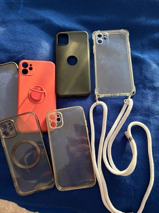 Accessori iPhone 11: Cover, Cavi e Auricolari