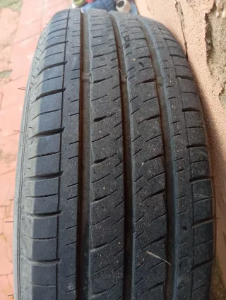 Neumáticos 195/70 R15 104/102R