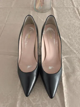 Zapatos de piel negros para mujer 39