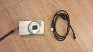 Cámara Digital Nikon Coolpix S6000 14.2 MP