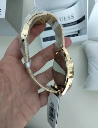 Reloj Guess Dorado Unisex