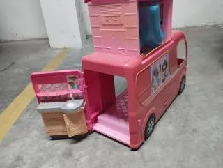 Caravana Barbie Rosa con Accesorios