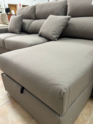 Sofá Cama Chaiselongue Gris con Arcón