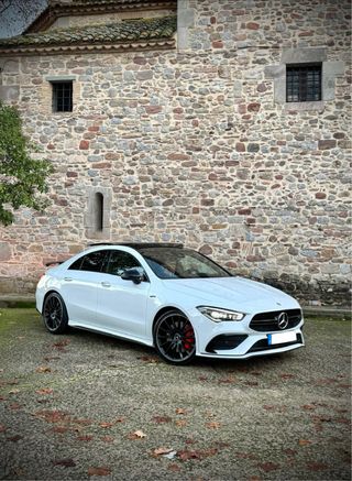 Mercedes-Benz AMG CLA 35 2022