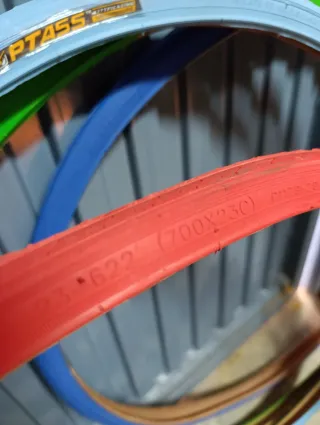 Pareja de neumáticos 700x23c