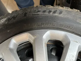 4 Ruedas con Neumáticos de Invierno