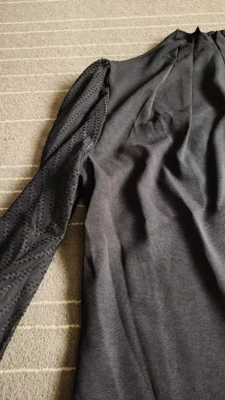 Blusa negra SHEIN Frenchy talla M