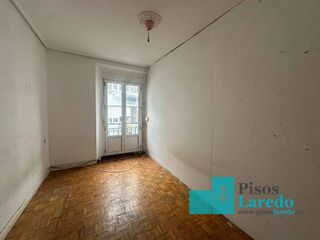 Piso en venta en Santoña